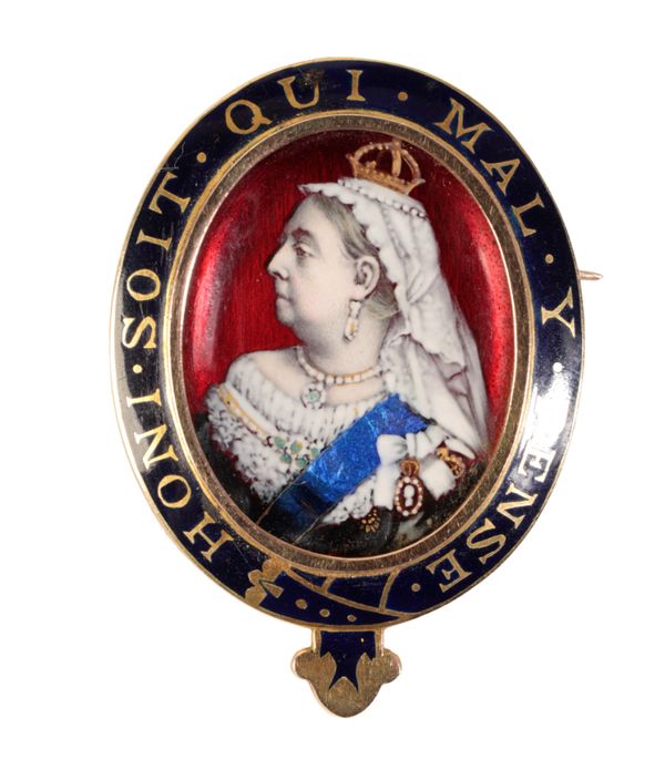 ROYAL INTEREST; A  QUEEN VICTORIA  ENAMEL AND GOLD BRITISH CHIVALRIC ORDER OF THE GARTER BROOCH