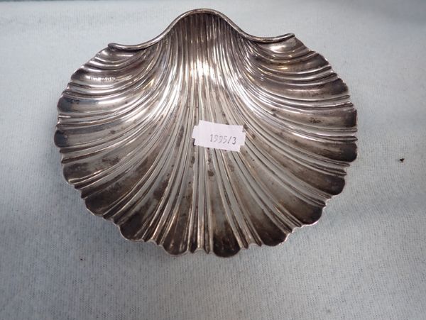 SILVER SHELL DISH