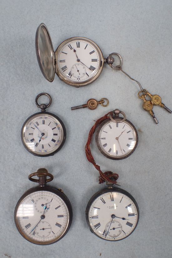 A SILVER CASED POCKET WATCH