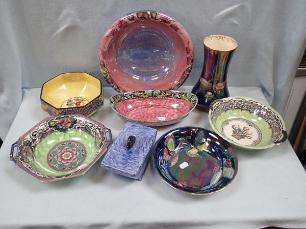 A COLLECTION OF VINTAGE LUSTRE-WARE CERAMICS