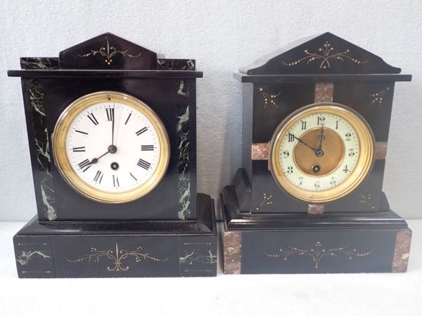 A VICTORIAN SLATE-CASED MANTEL CLOCK