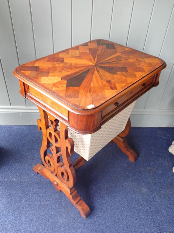 A VICTORIAN WORKTABLE WITH SPECIMEN WOOD TOP