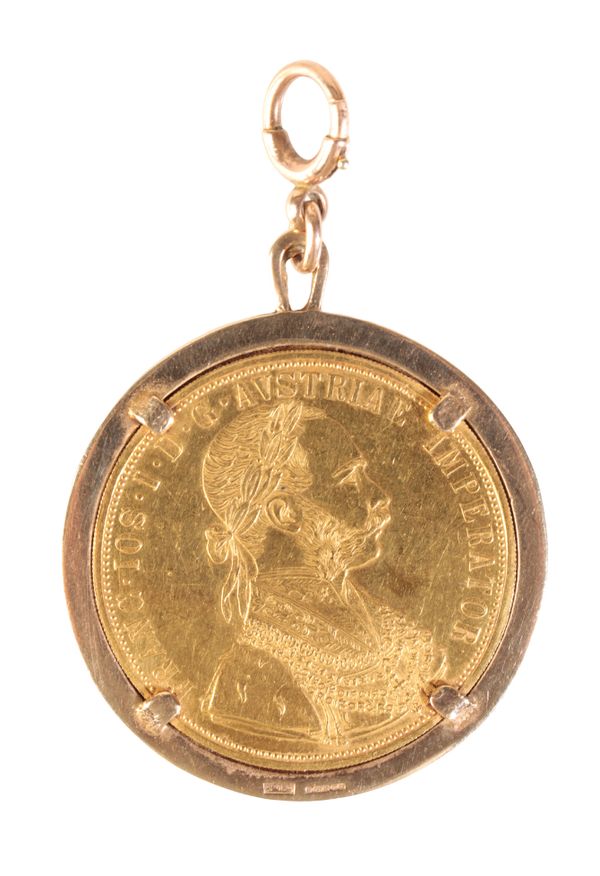 A GOLD AUSTRAIN DUCAT  COIN PENDANT  DATED 1915