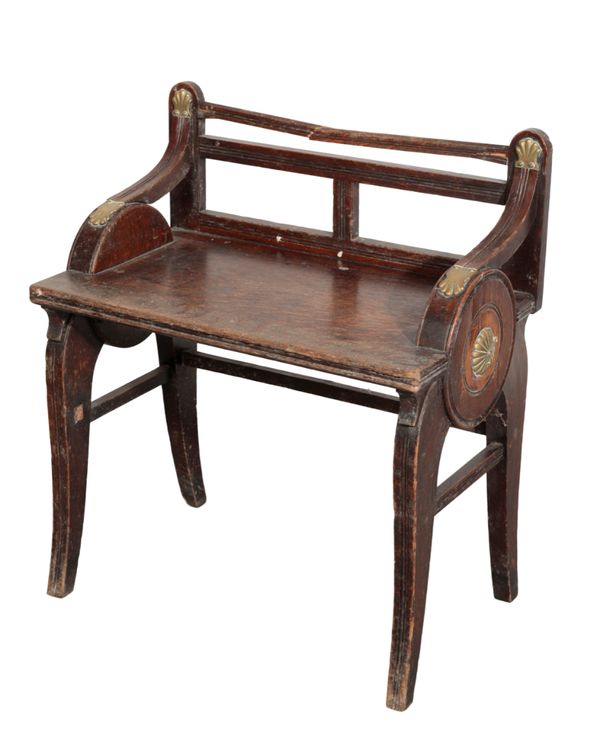 A VICTORIAN OAK AND BRASS MOUNTED LUGGAGE STAND