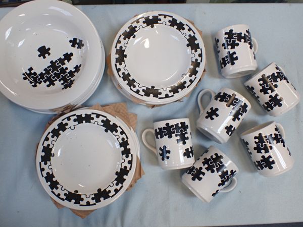A QUANTITY OF HORNSEA POTTERY 'JIGSAW' WARE