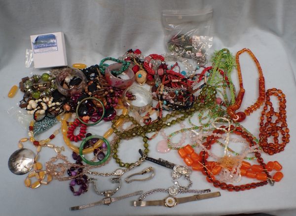 A COLLECTION OF BEAD NECKLACES