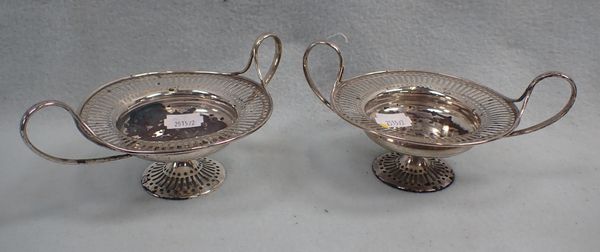 A PAIR OF MAPPIN & WEBB SILVER BON-BON DISHES