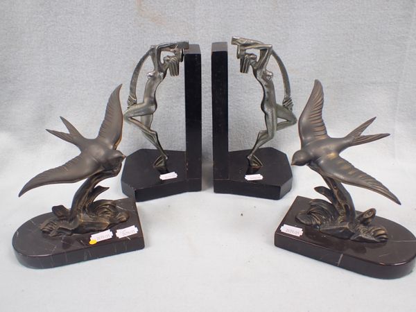 TWO PAIRS OF ART DECO BOOKENDS