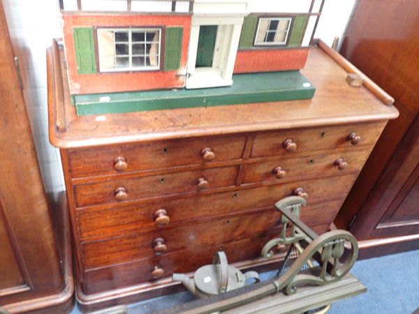 A VICTORIAN HEAL AND SON MAHOGANY CHEST OF DRAWERS