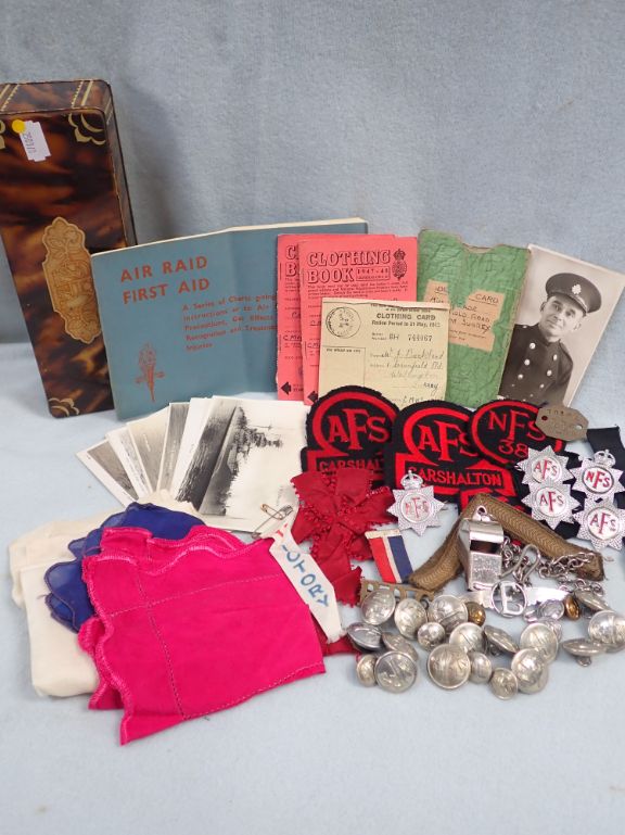 A COLLECTION OF WWII MEMORABILIA