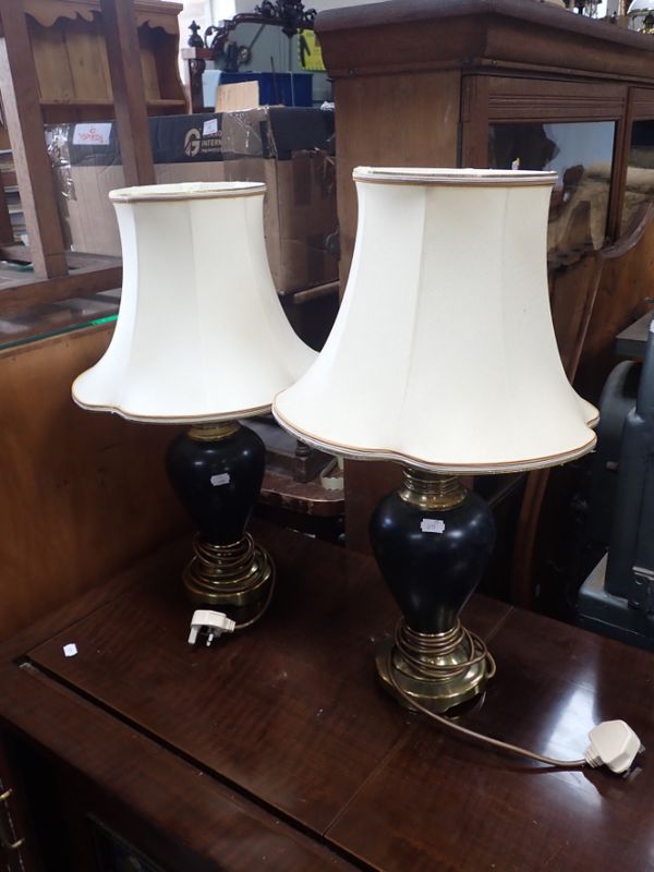 A PAIR OF BRASS TABLE LAMPS