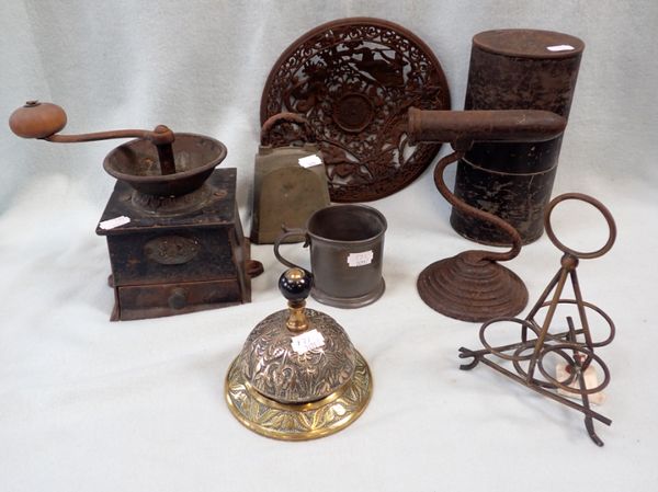 A VICTORIAN BRASS TABLE BELL