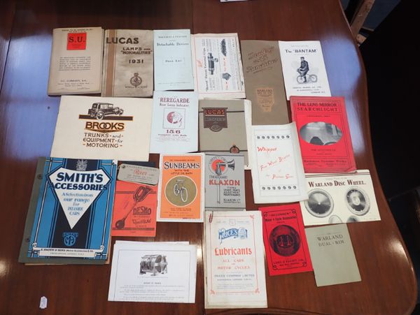 A COLLECTION OF EARLY TO MID 20TH CENTURY MOTORING EPHEMERA