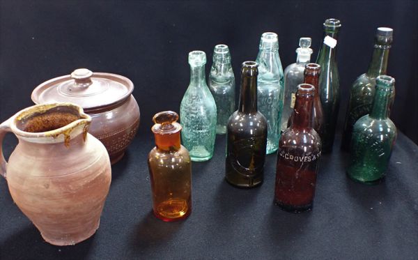 A COLLECTION OF VICTORIAN GLASS BOTTLES