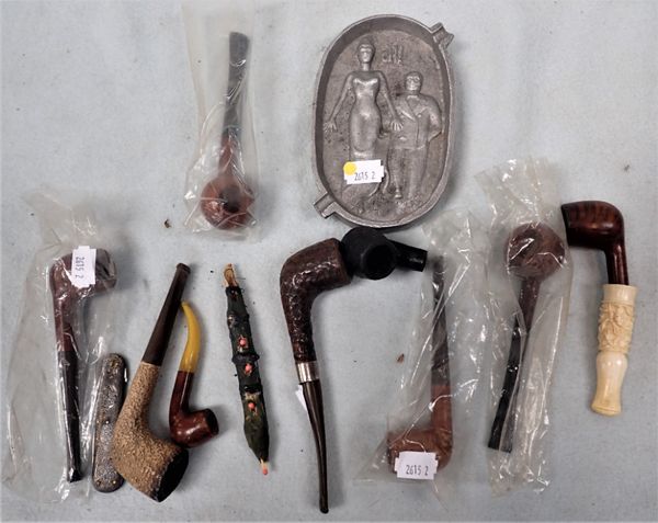 A COLLECTION OF TOBACCO PIPES