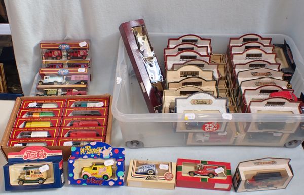 A COLLECTION OF MODEL VEHICLES (BOXED)