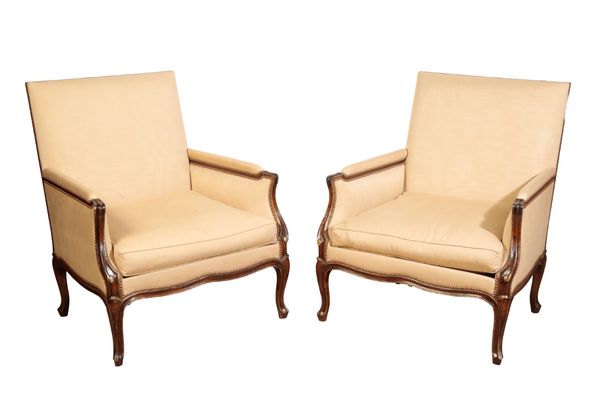 A PAIR OF LOUIS XV STYLE STAINED BEECH AND PARCEL-GILT MARQUISES