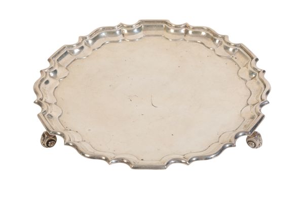 A SILVER SALVER BY THE GOLDSMITH & SILVERSMITH COMPANY