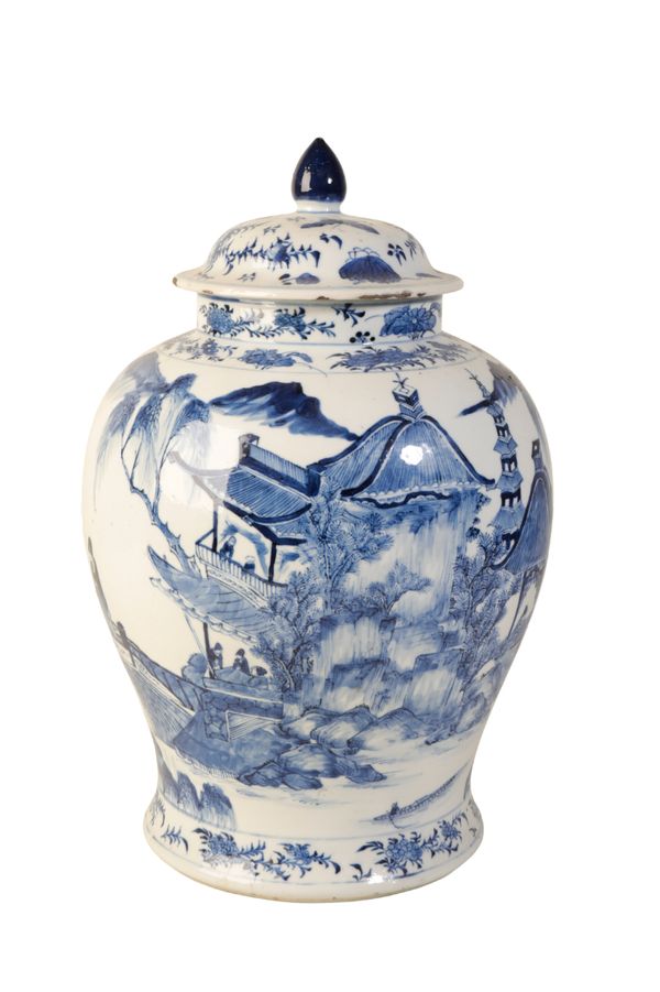 A CHINESE BLUE AND WHITE LIDDED VASE