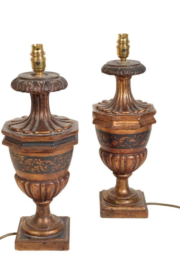 A PAIR OF NEOCLASSICAL CARVED AND GILTWOOD TABLE LAMPS