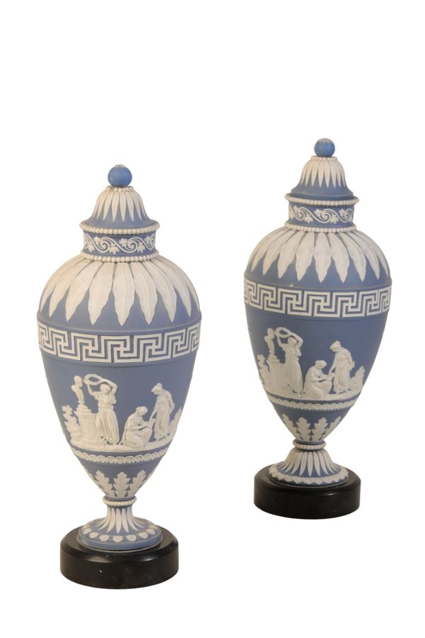 A PAIR OF WEDGWOOD TYPE JASPERWARE VASES AND COVERS