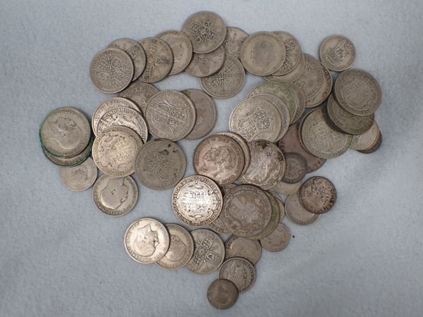 A QUANTITY OF GEORGE V SILVER COINS