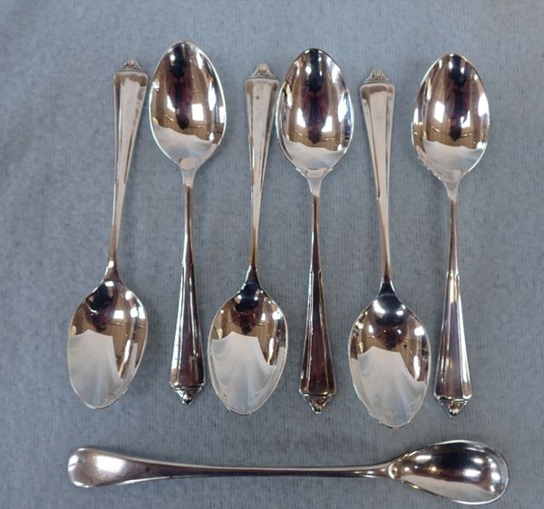 A SET OF SIX SILVER TEASPOONS AND A PLATED MUSTARD SPOON