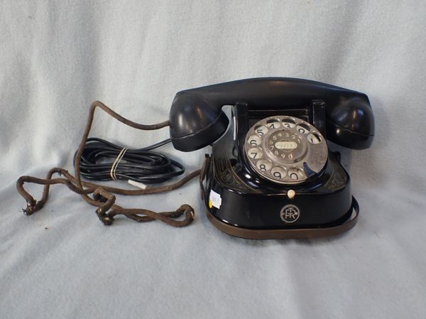 A VINTAGE TELEPHONE, 'BELL MFG. COMPANY'