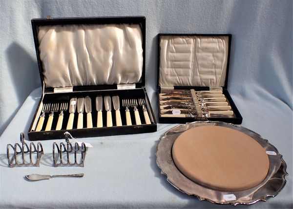 A PAIR OF SILVER-PLATED TOAST RACKS, A PLATED BREAD PLATE