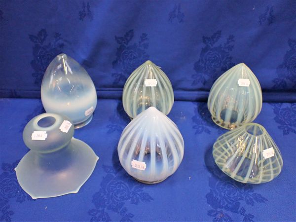 A PAIR OF EDWARDIAN STRIPED VASELINE GLASS ELECTRIC LIGHT SHADES