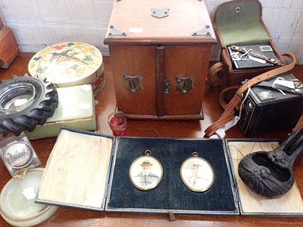 A VICTORIAN MAHOGANY JEWELLERY CASKET