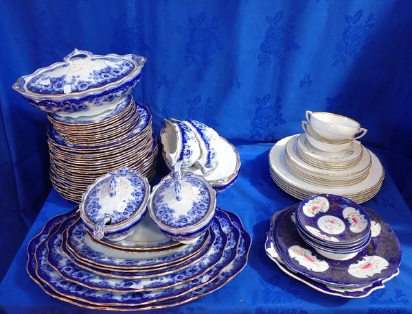 A PART ROYAL DOULTON DINNER SERVICE