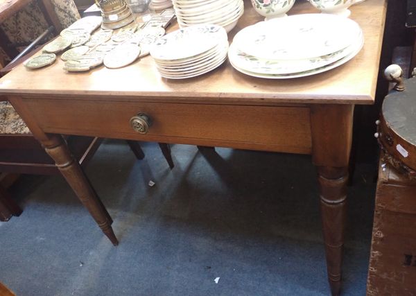 A 19TH CENTURY MAHOGANY SIDE TABLE