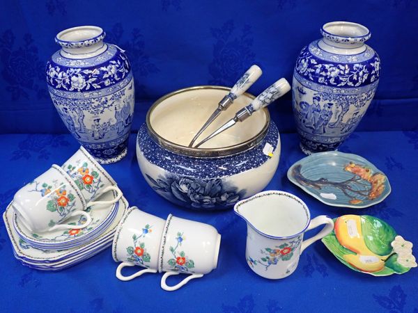 A CARLTON WARE SALAD BOWL AND SERVERS WITH PLATED MOUNTS