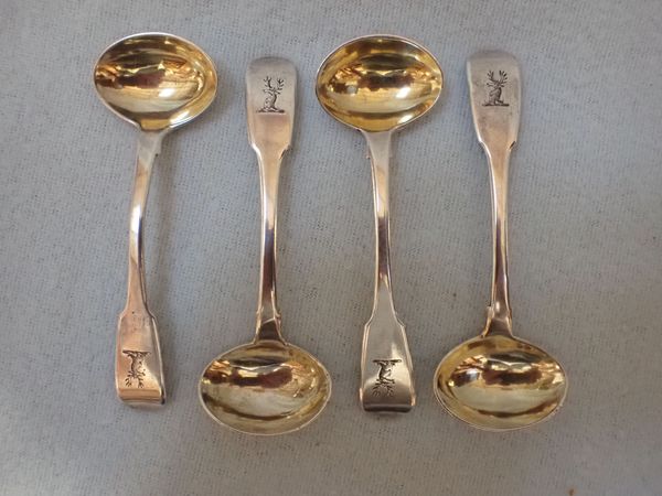 A SET OF FOUR IRISH SILVER SALT SPOONS, JAMES BRADY