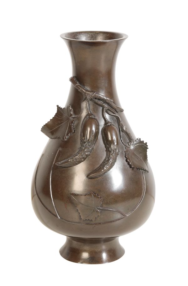 A JAPANESE BRONZE VASE,