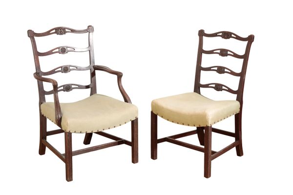 A SET OF FIVE GEORGE III MAHOGANY DINING CHAIRS