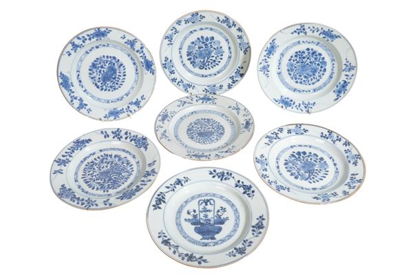 A SET OF CHINESE BLUE AND WHITE DEEP PLATES