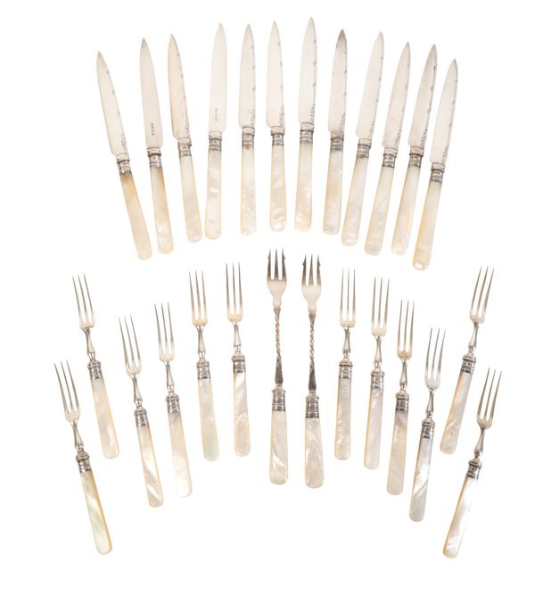 A COLLECTION OF MOTHER OF PEARL SILVER COLLARED CUTLERY