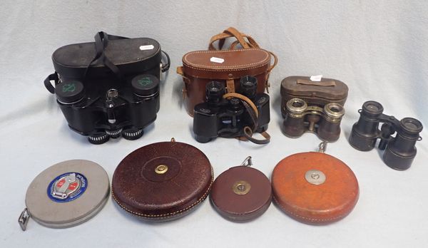 A COLLECTION OF VINTAGE TAPE MEASURES