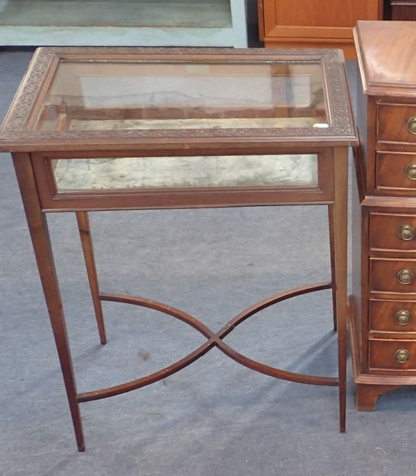 AN EDWARDIAN BIJOUTERIE CABINET