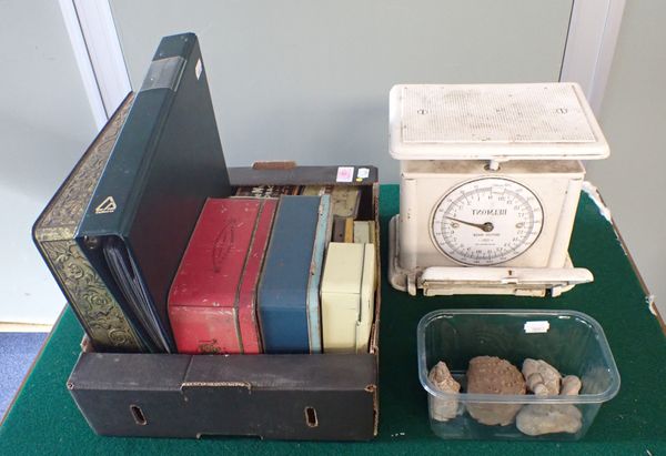 A VICTORIAN BISCUIT CO. TIN, A VINTAGE SET OF WEIGHING SCALES