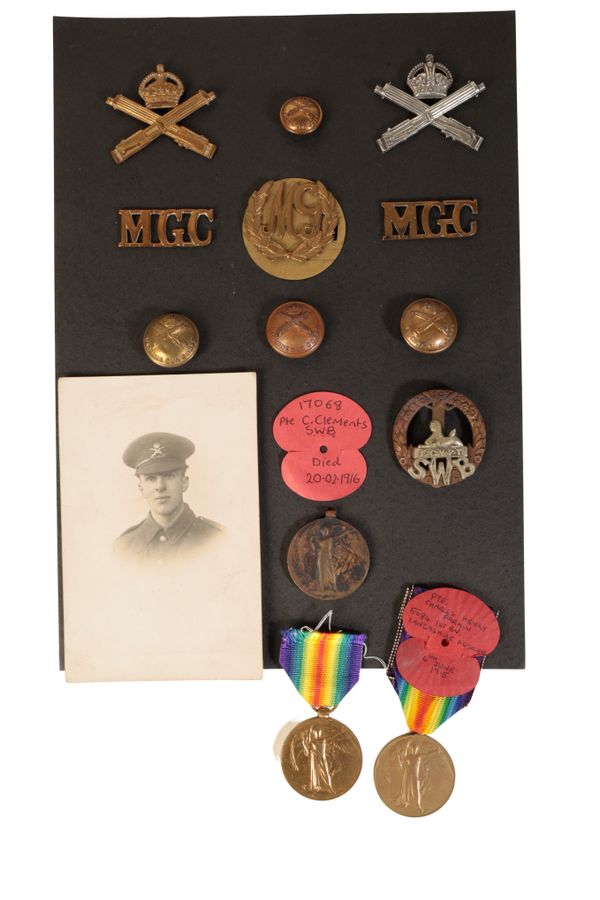 A COLLECTION OF VICTORY MEDALS & BADGES