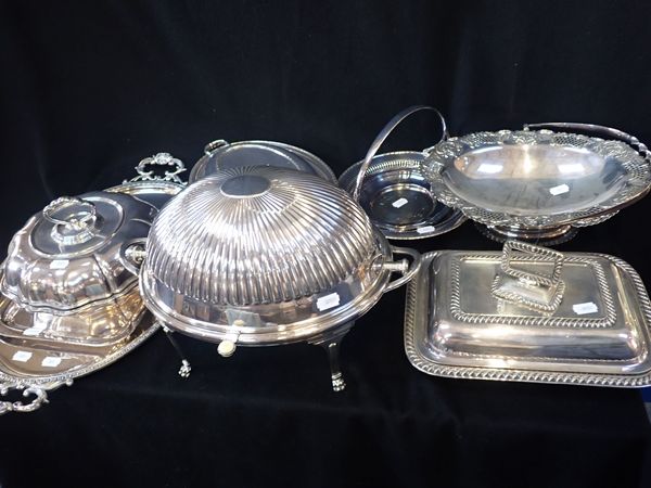 A MAPPIN & WEBB SILVER PLATED FOOD SERVER