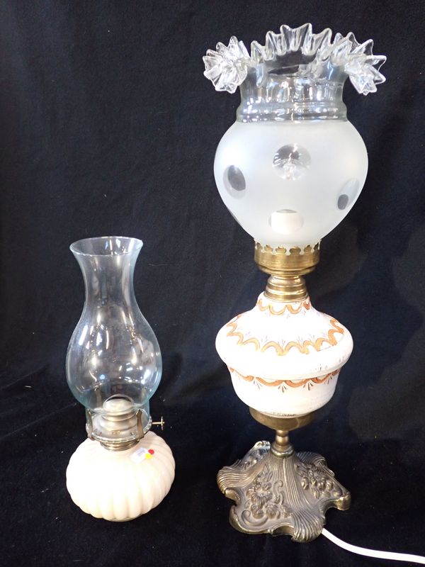 A LATE VICTORIAN OIL LAMP