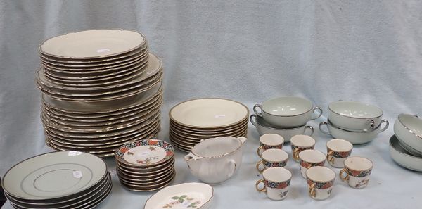 A SET OF BAVARIAN DINING PLATES