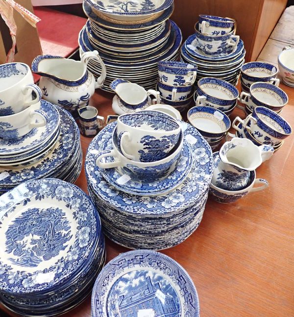 PART DINNER AND TEA SERVICES IN BLUE AND WHITE