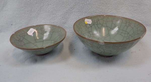 TWO KOREAN BOWLS WITH CRACKLE GLAZE