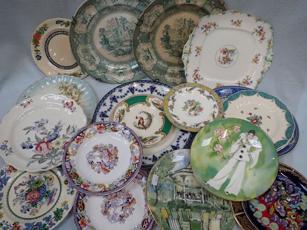 A COLLECTION OF DECORATIVE PLATES