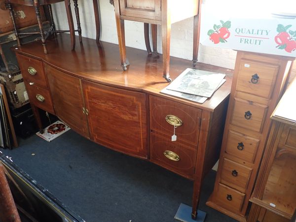 AN EDWARDIAN MAHOGANY SIDEBOARD